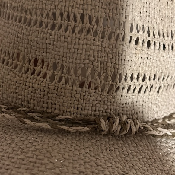 AMERICAN Eagle Outfitters 100% Paper Hat - Picture 8 of 15